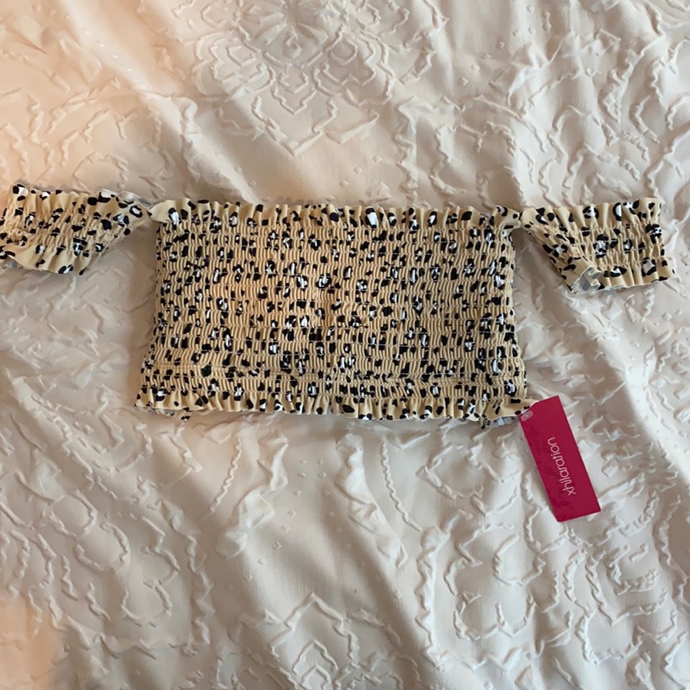 NWT Xhilaration XS Cheetah Bikini Top